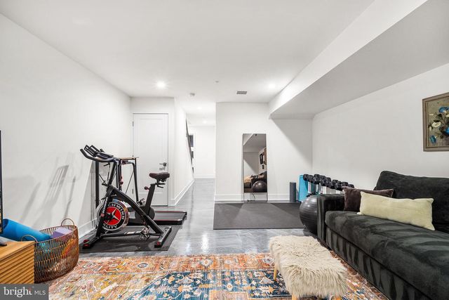 1117 EARL ST, Philadelphia, PA 19125