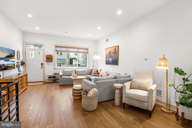 1117 EARL ST, Philadelphia, PA 19125