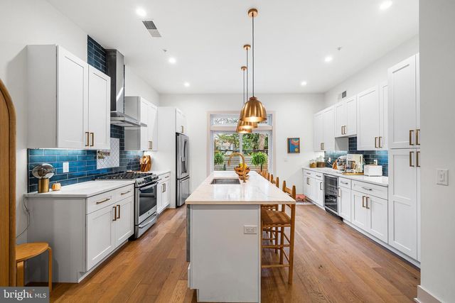 1117 EARL ST, Philadelphia, PA 19125