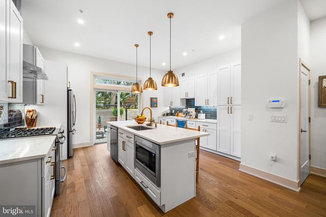 1117 EARL ST, Philadelphia, PA 19125