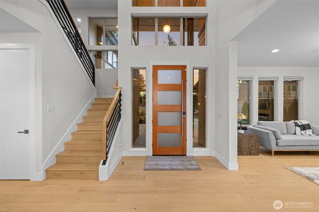 12301 NE 107th Street, Kirkland, WA 98033