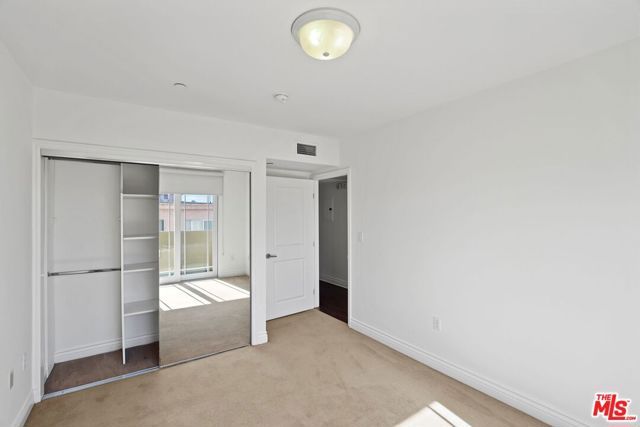 11346 Iowa Avenue 104, Los Angeles, CA 90025