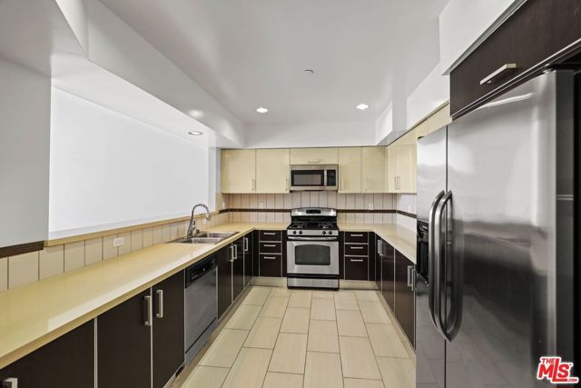 11346 Iowa Avenue 104, Los Angeles, CA 90025