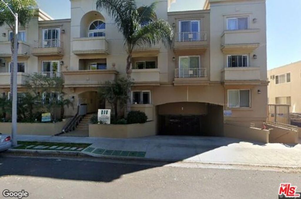 11346 Iowa Avenue 104, Los Angeles, CA 90025