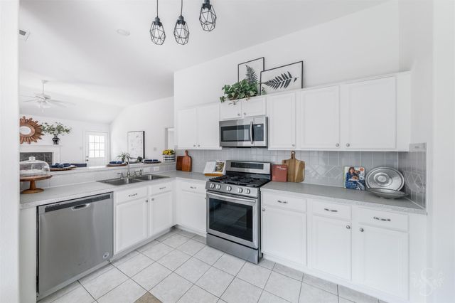 3261 Rachel Ln, Katy, TX 77493