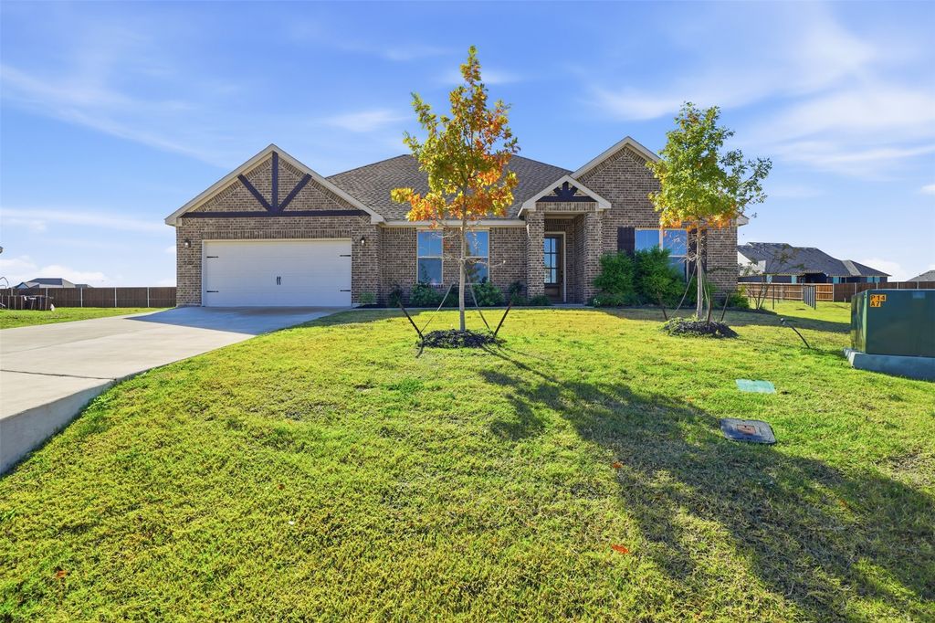 11701 Blackfoot Court, Godley, TX 76044