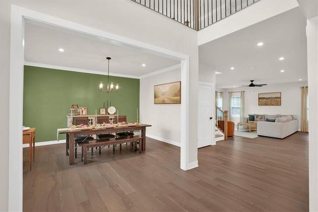 125 Longwood Drive, Fayetteville, GA 30215