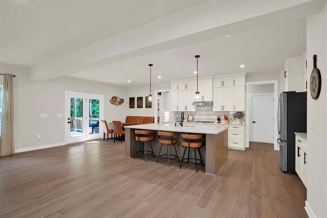 125 Longwood Drive, Fayetteville, GA 30215