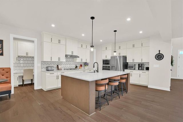 125 Longwood Drive, Fayetteville, GA 30215