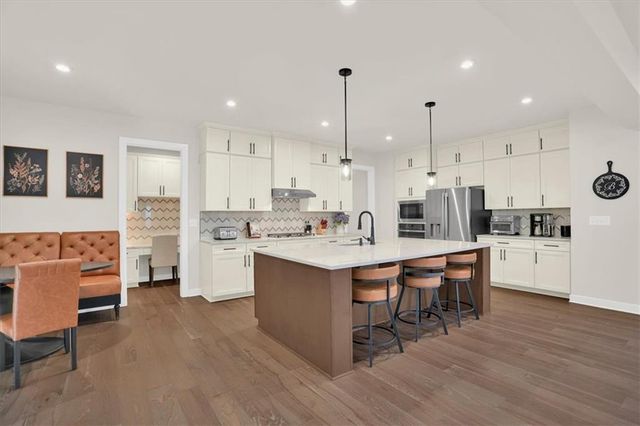 125 Longwood Drive, Fayetteville, GA 30215