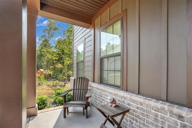 125 Longwood Drive, Fayetteville, GA 30215