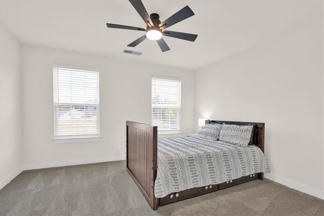 125 Longwood Drive, Fayetteville, GA 30215