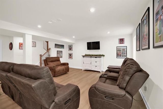 125 Longwood Drive, Fayetteville, GA 30215