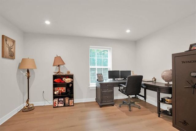 125 Longwood Drive, Fayetteville, GA 30215