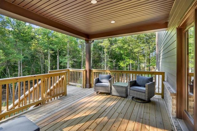 125 Longwood Drive, Fayetteville, GA 30215