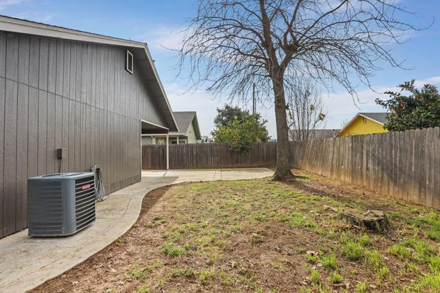 150 Spruce Ave, Galt, CA 95632