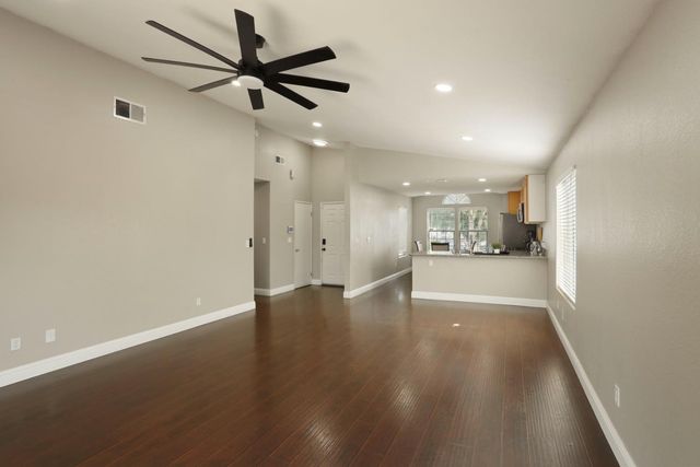 150 Spruce Ave, Galt, CA 95632