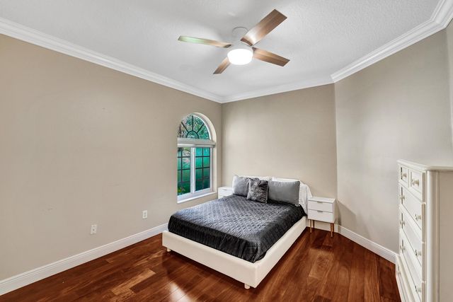 10324 SW 26th Street, Davie, FL 33324