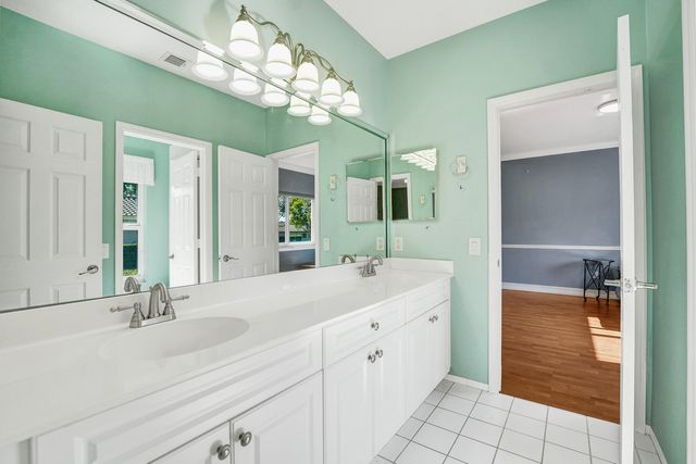 10324 SW 26th Street, Davie, FL 33324