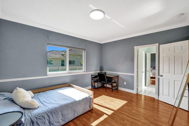 10324 SW 26th Street, Davie, FL 33324