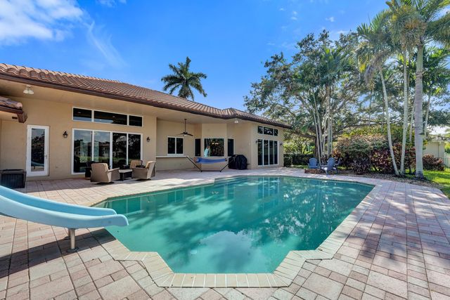 10324 SW 26th Street, Davie, FL 33324
