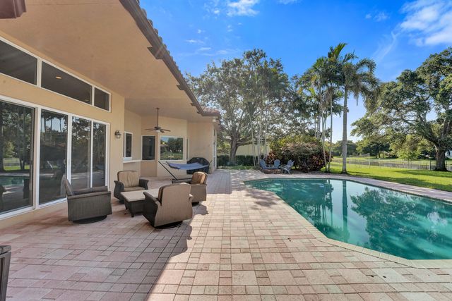 10324 SW 26th Street, Davie, FL 33324