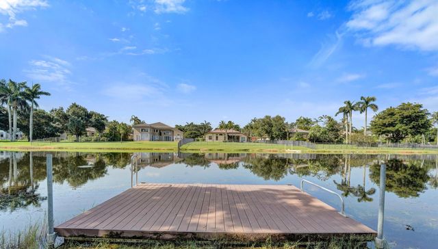 10324 SW 26th Street, Davie, FL 33324