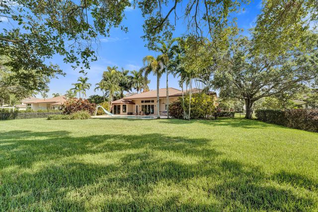 10324 SW 26th Street, Davie, FL 33324