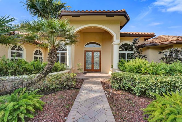 10324 SW 26th Street, Davie, FL 33324