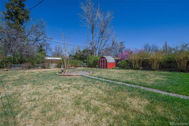 8165 W 17th Avenue, Lakewood, CO 80214