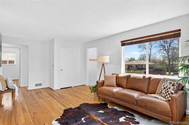 8165 W 17th Avenue, Lakewood, CO 80214