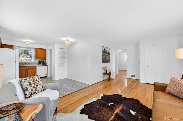 8165 W 17th Avenue, Lakewood, CO 80214