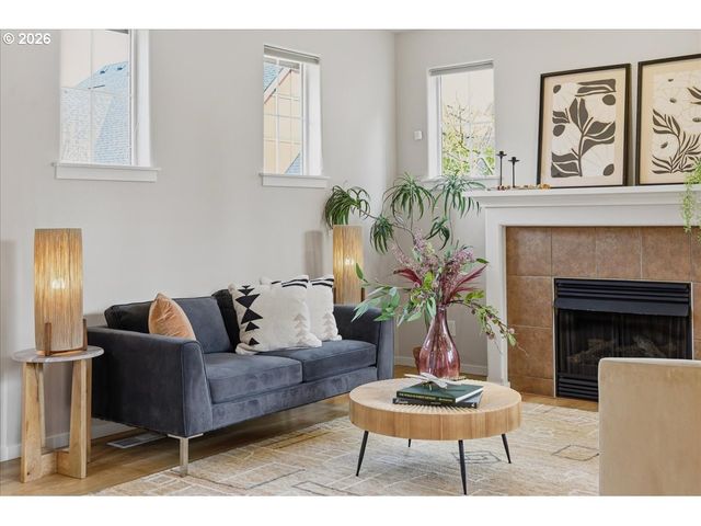 7247 Ne STONEYBROOK St, Hillsboro, OR 97124