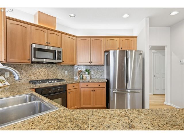 7247 Ne STONEYBROOK St, Hillsboro, OR 97124