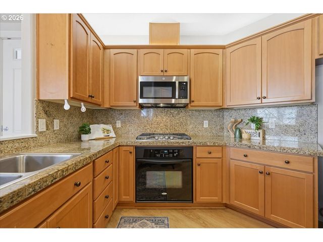 7247 Ne STONEYBROOK St, Hillsboro, OR 97124