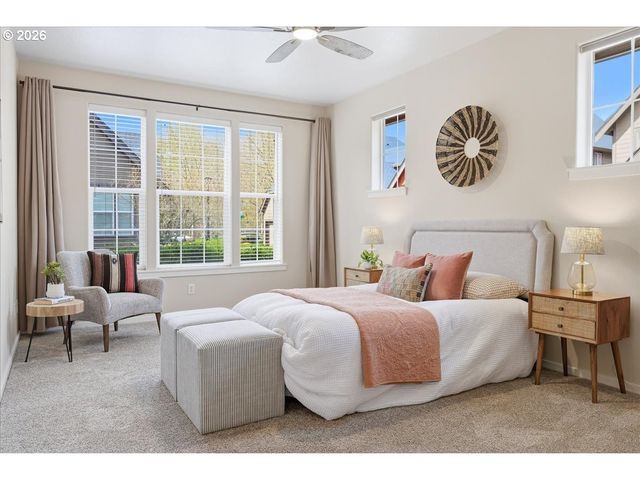 7247 Ne STONEYBROOK St, Hillsboro, OR 97124