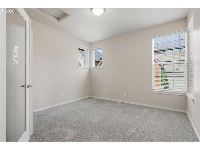 7247 Ne STONEYBROOK St, Hillsboro, OR 97124