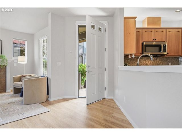 7247 Ne STONEYBROOK St, Hillsboro, OR 97124