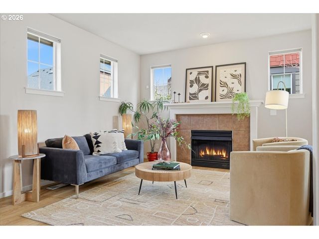 7247 Ne STONEYBROOK St, Hillsboro, OR 97124