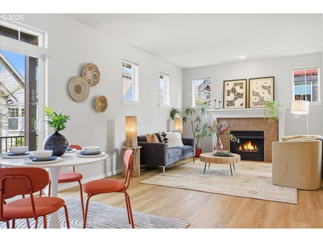 7247 Ne STONEYBROOK St, Hillsboro, OR 97124