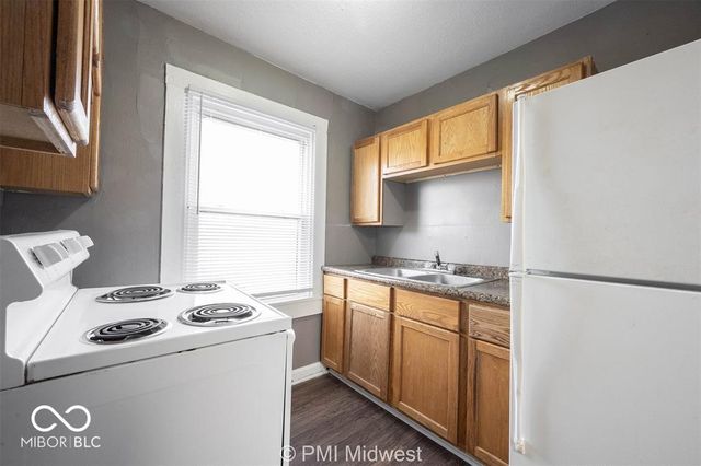 1346 Burdsal Parkway, Indianapolis, IN 46208