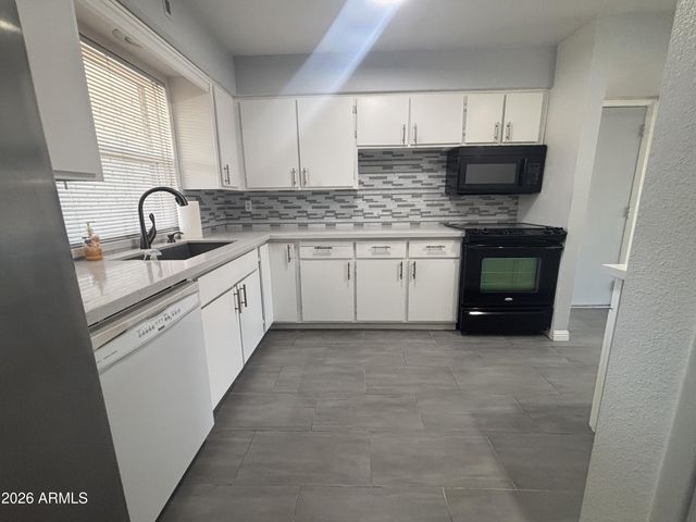 4634 E ENID Avenue, Mesa, AZ 85206