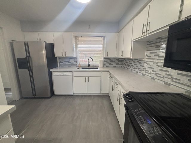 4634 E ENID Avenue, Mesa, AZ 85206