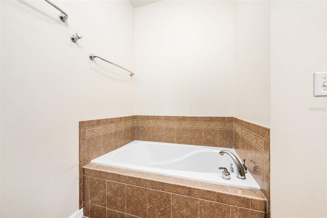 12837 NW 12TH ROAD, Newberry, FL 32669