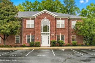 9308 Pine Lake Dr, 101, Louisville, KY 40220
