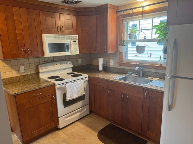 390 Massachusetts 2, Lexington, MA 02420