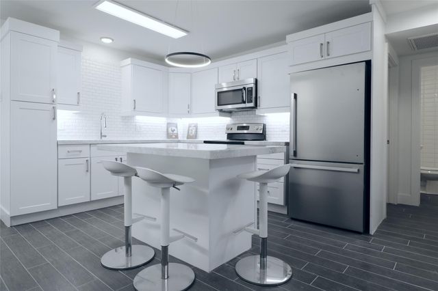 412 Pacific Street 7E, Houston, TX 77006