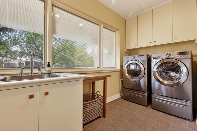 8215 Amber Cove Drive, Humble, TX 77346