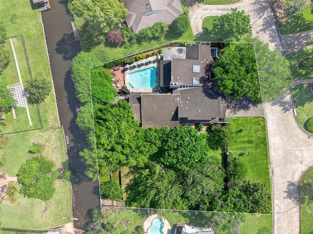 8215 Amber Cove Drive, Humble, TX 77346