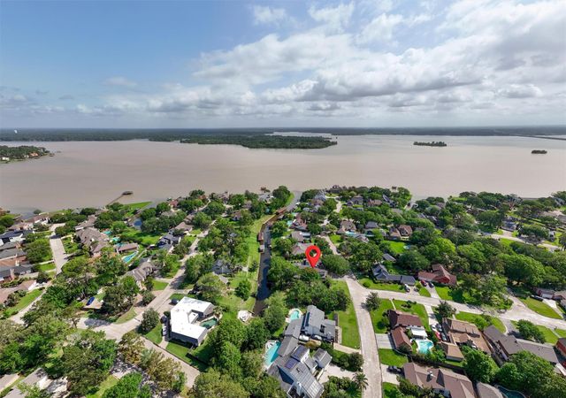 8215 Amber Cove Drive, Humble, TX 77346